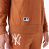 Sudadera New Era League Essential  Oversized  New York Yankees Marrón