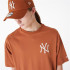 Camiseta New Era League Essentials Oversized New York Yankees Marrón Unisex