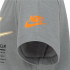 Camiseta Nike Futura Micro Text Niño Gris