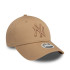 Gorra New Era New York Yankees League Essential Light Beige 9FORTY Mujer